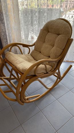 Bambusowy fotel bujany