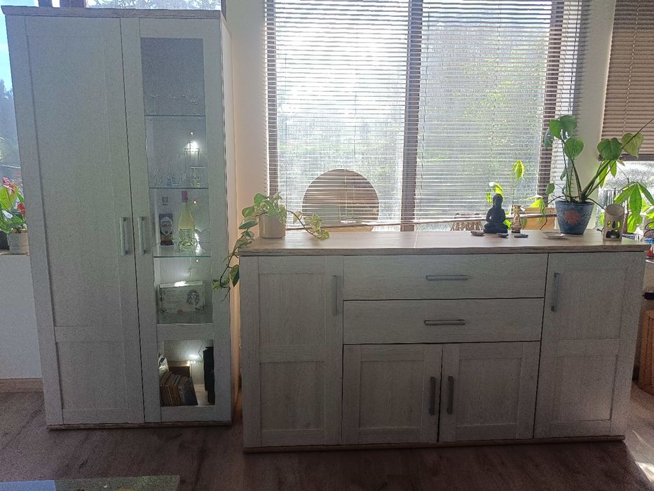 Komplet  Nowa witryna plus komoda