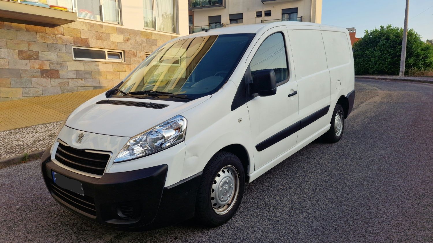 Peugeot Expert 2.0hdi longa 2014