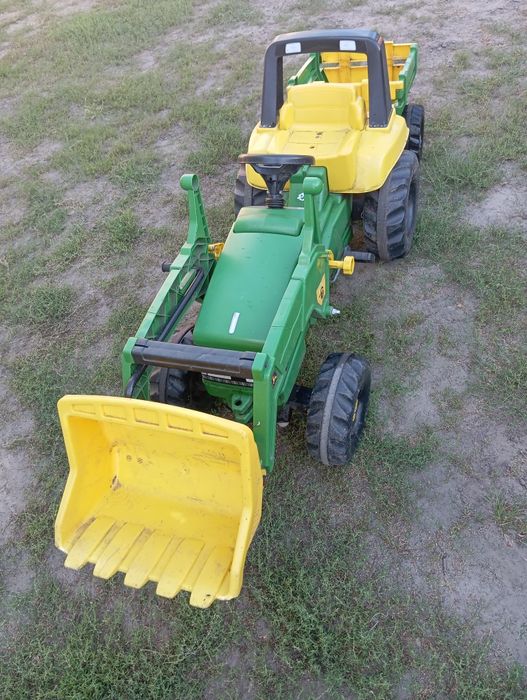 Traktorek na pedały John Deere