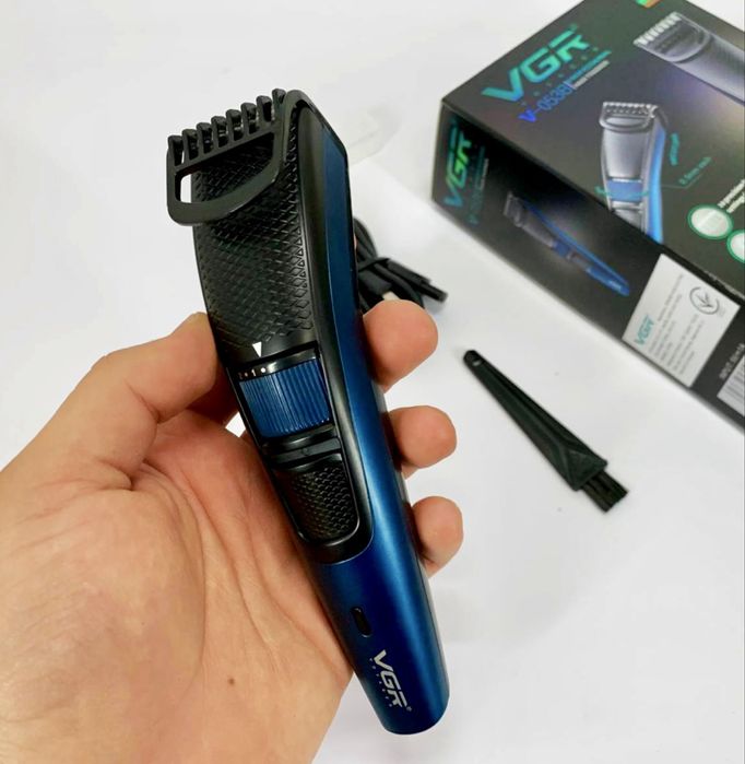 Машинка тример, триммер для бороди, вусів, голови. Бороды, усов, голов