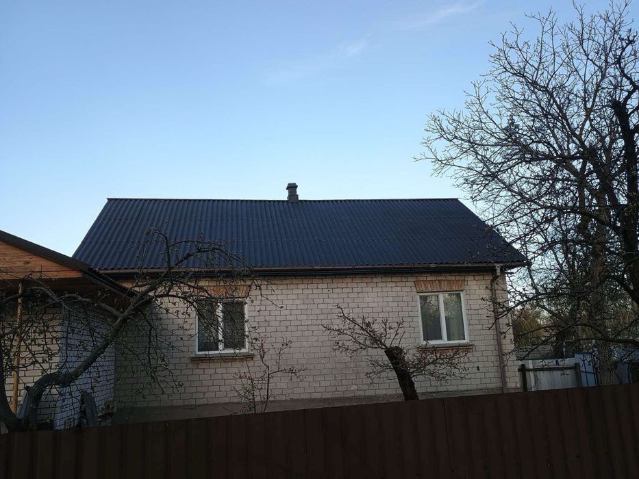 продається житловий будинок біля річки