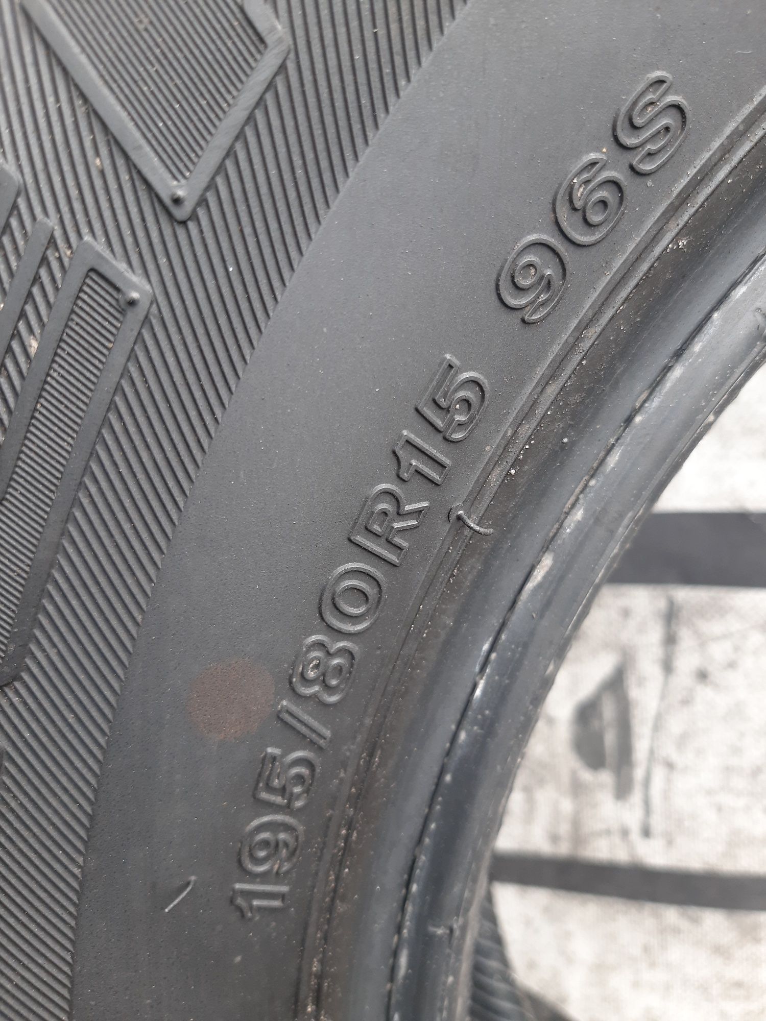 195/80r15 96S Bridgestone Dueler H/T 684 II