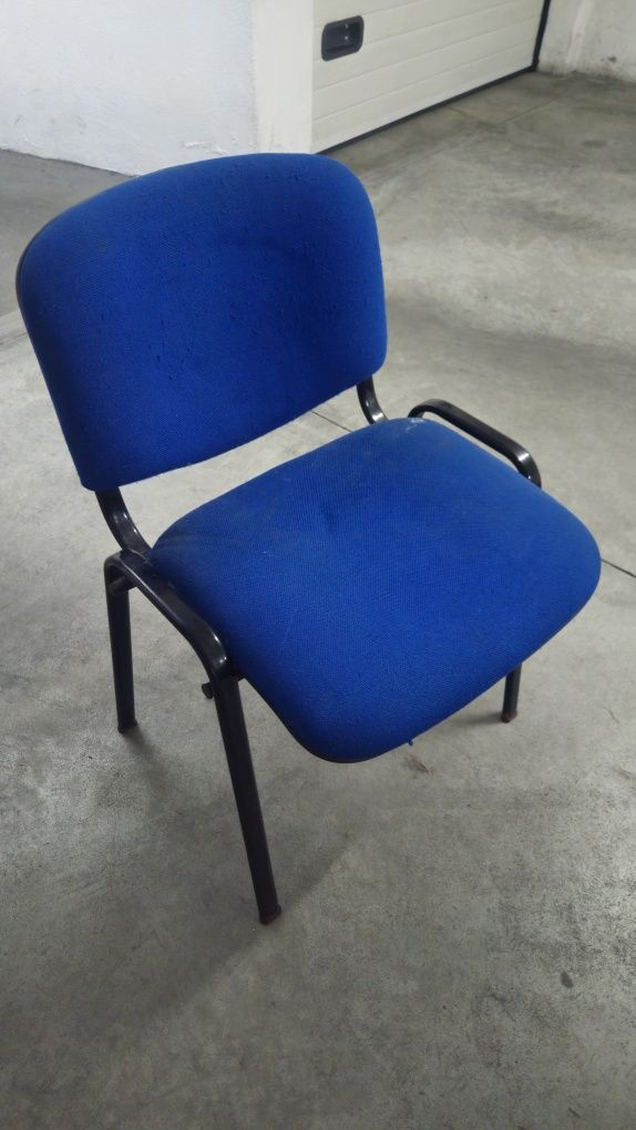Vendo cadeira azul