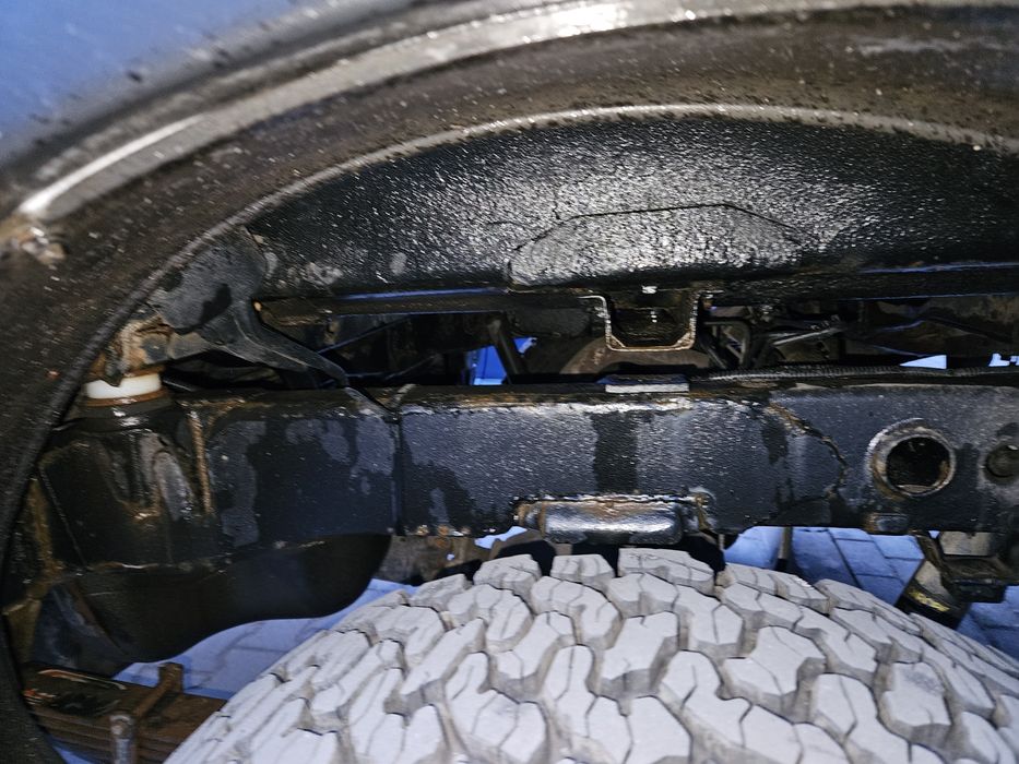 Doinwestiwany Nissan navara d40