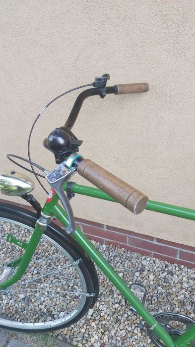 Piękny rower retro - odnowiony miejski klasyk