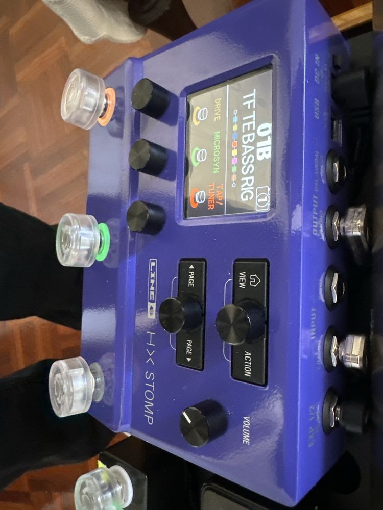 Hx stomp line6, purple edition, com fonte.