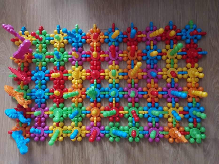 Konstrukcyjne klocki przestrzenne gwiazdki