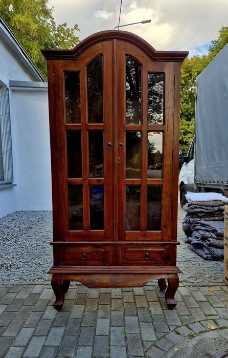 Kolonialne witryny z Indonezji.