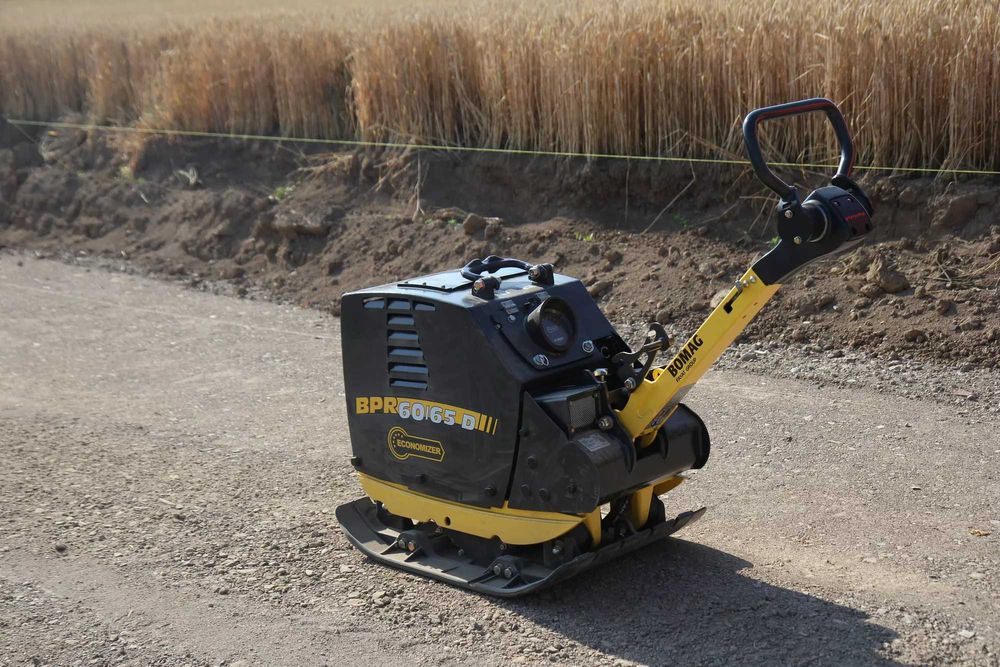 Zagęszczarka rewersyjna 450 kg Bomag BPR 60/65 D/E, 650 mm, Hatz 1B40