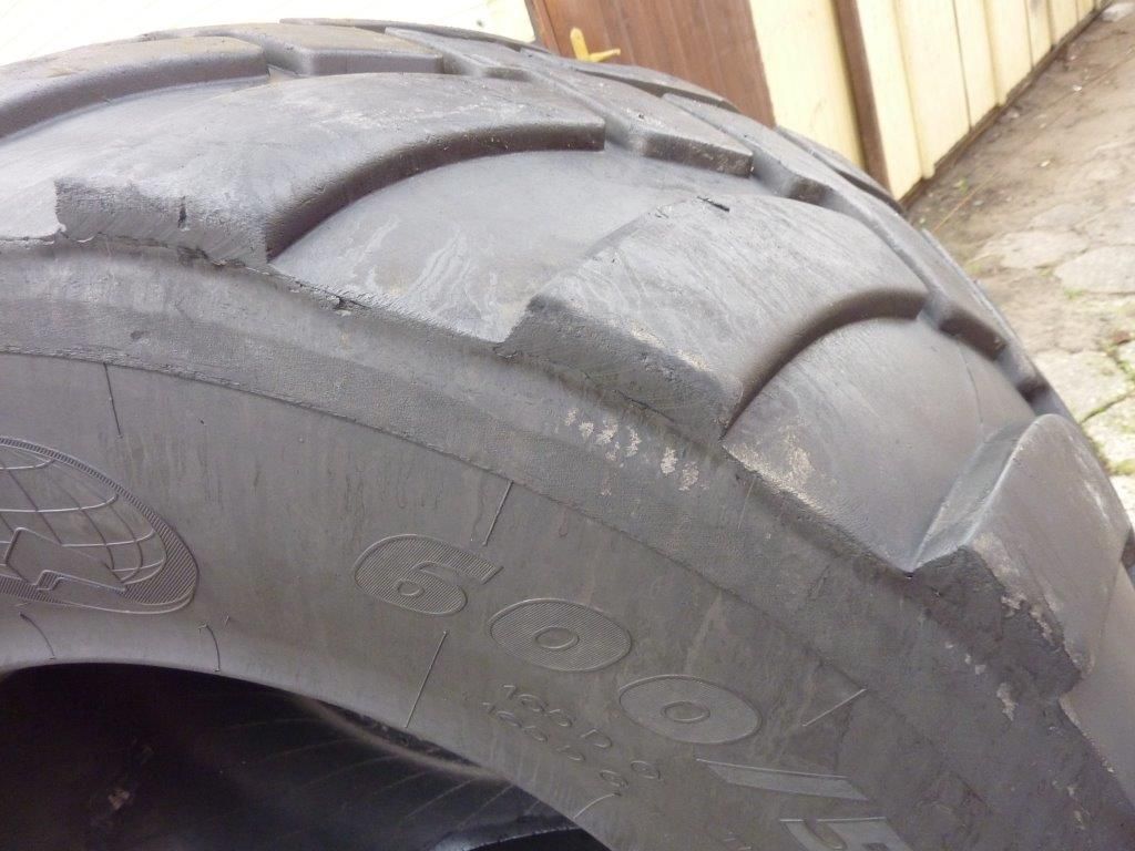Opona używana przemysłowa 600/55R26.5 MICHELIN CARGO XBIB 1900zł W1446