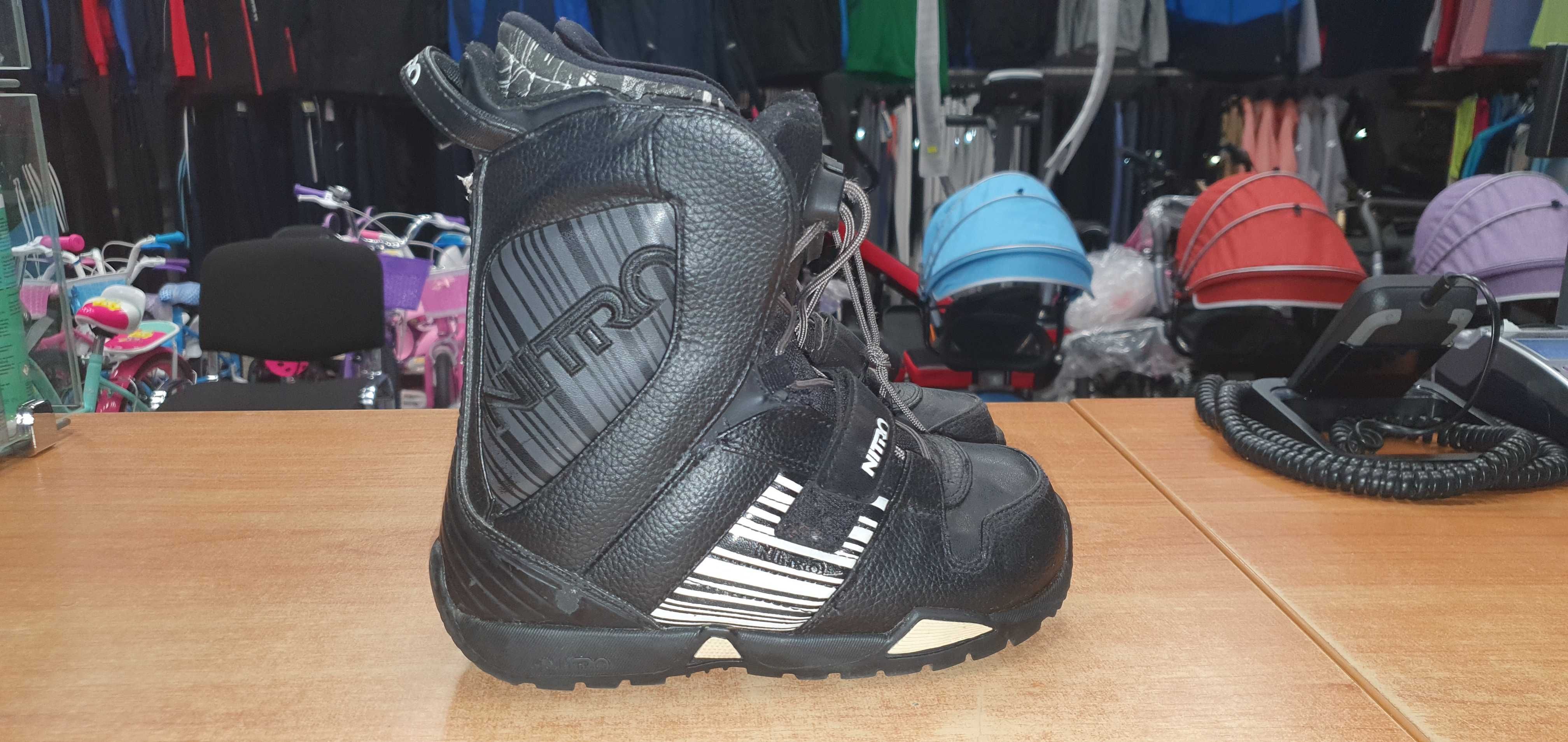 Buty snowboardowe NITRO ( rozmiar 36 )