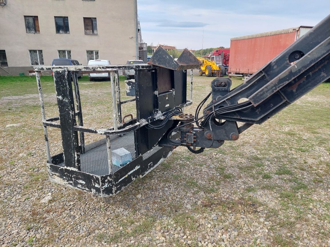 Колінчатий підйомник Crove 24 m, вишка