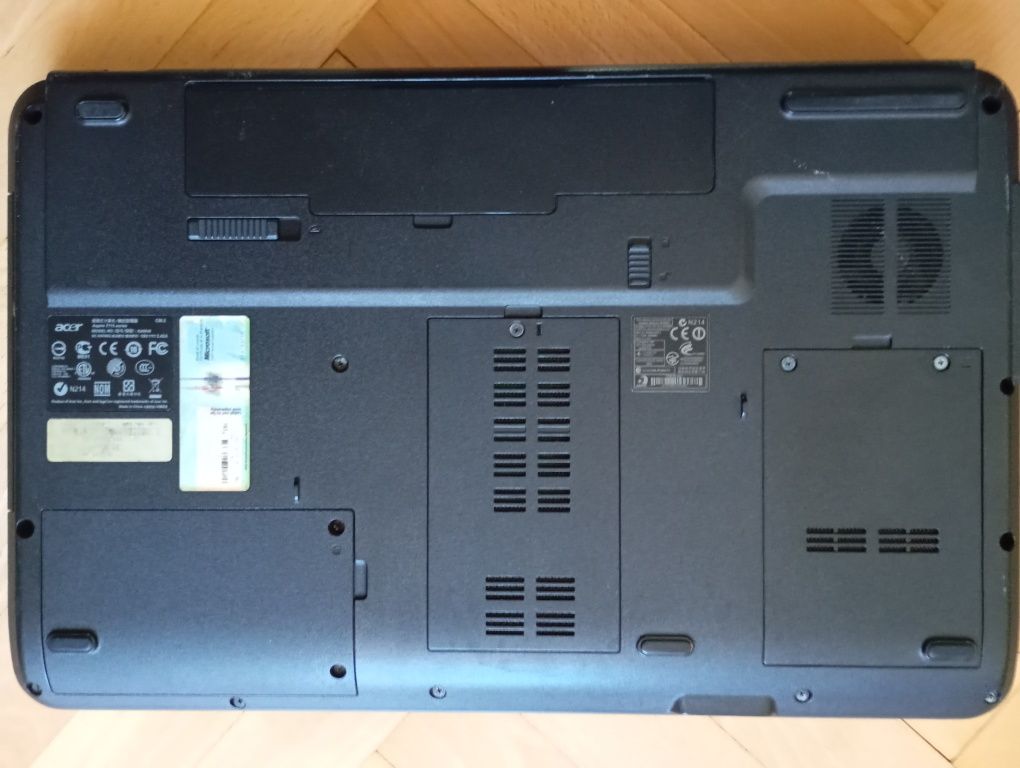 Acer 7715 Z  HDD 250 GB  RAM 3 GB