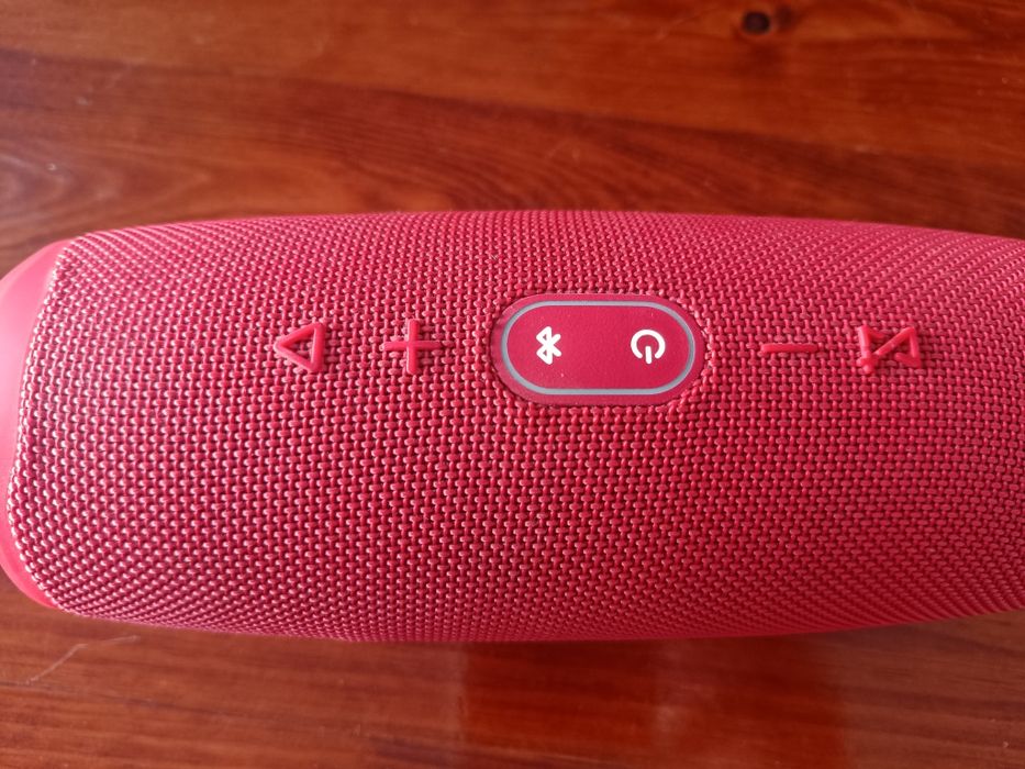 Coluna JBL Charge 4