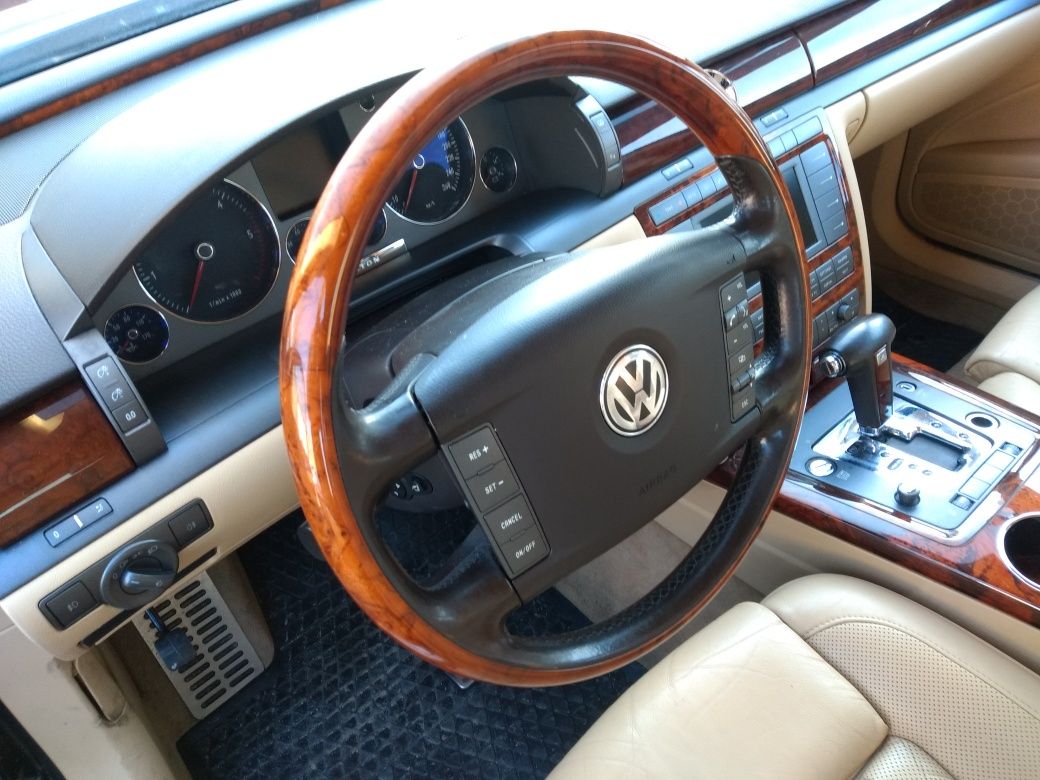 VW phaeton Touareg kierownica skóra drewno Ładna - części oryginał