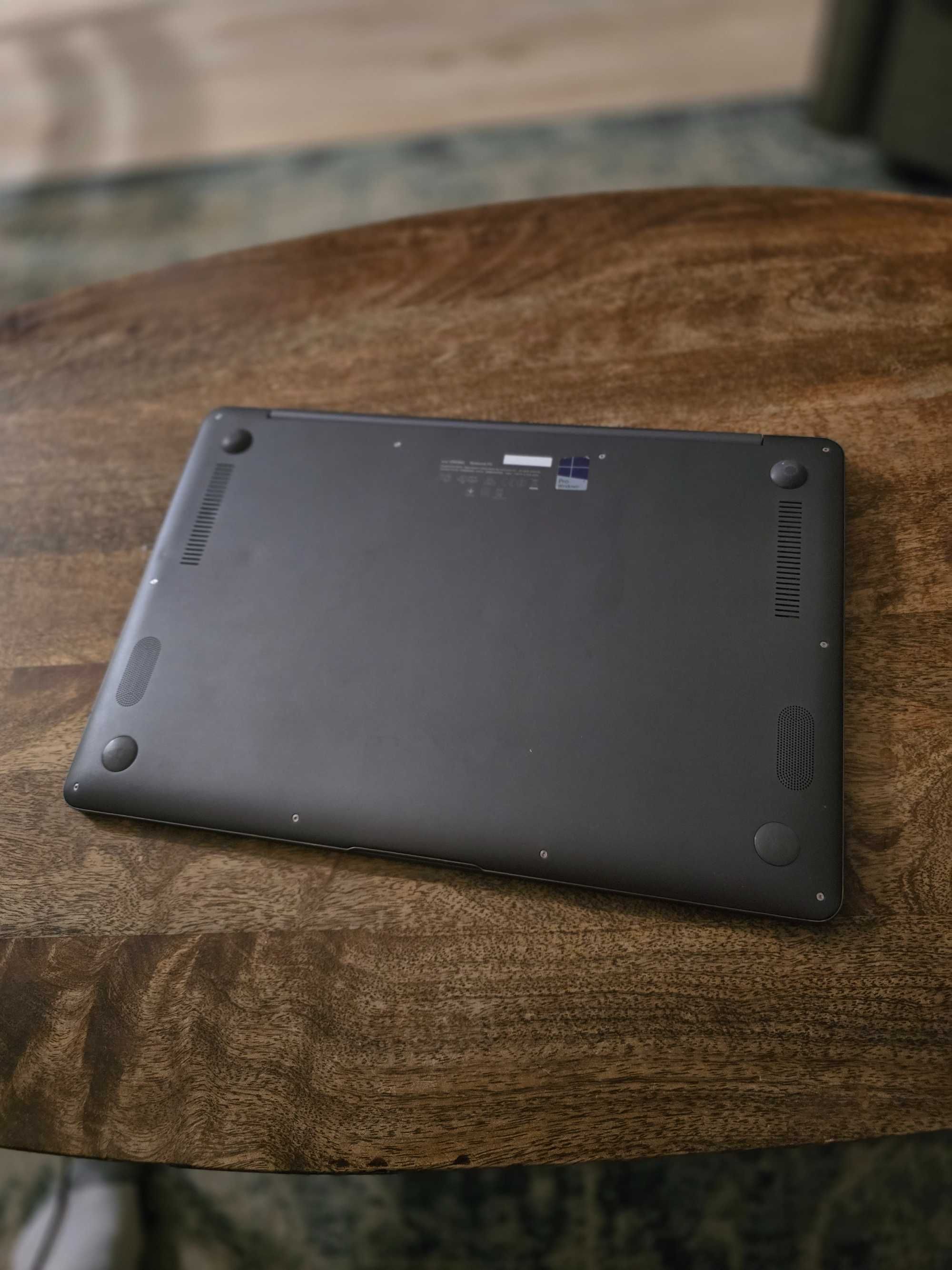 Sprzedam laptop Asus ZenBook 15 UX530U