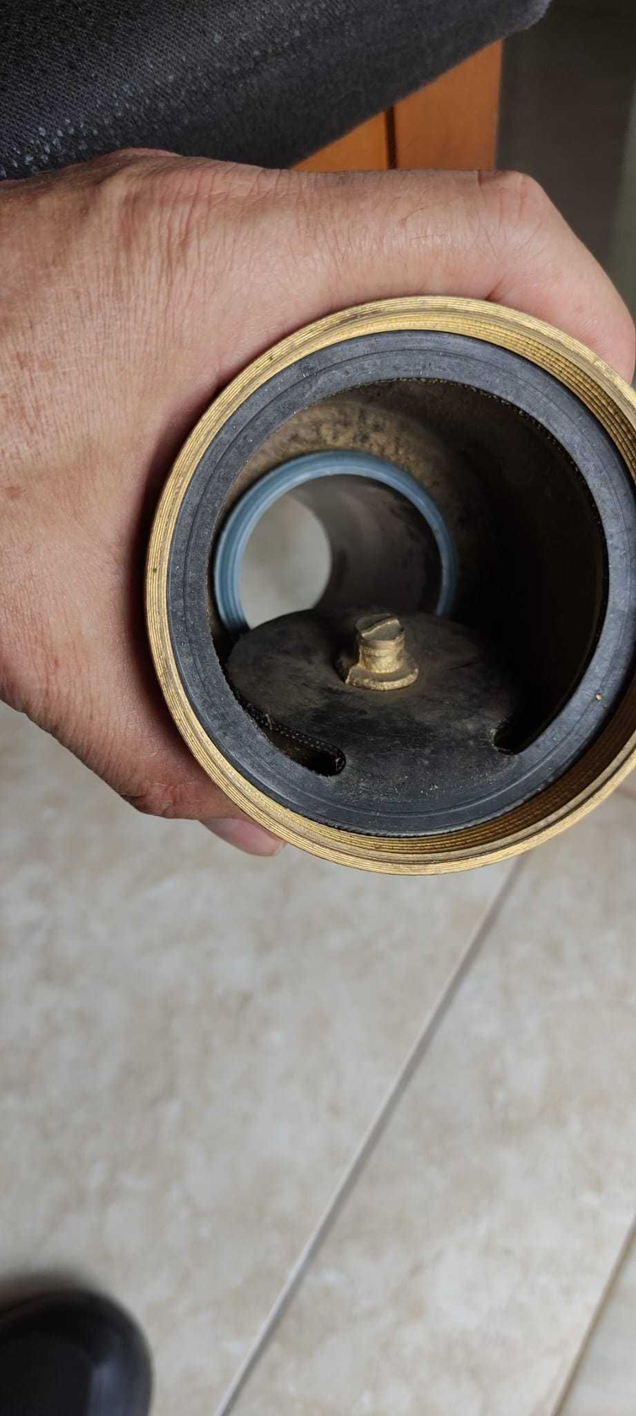Chupador Pinha em latão