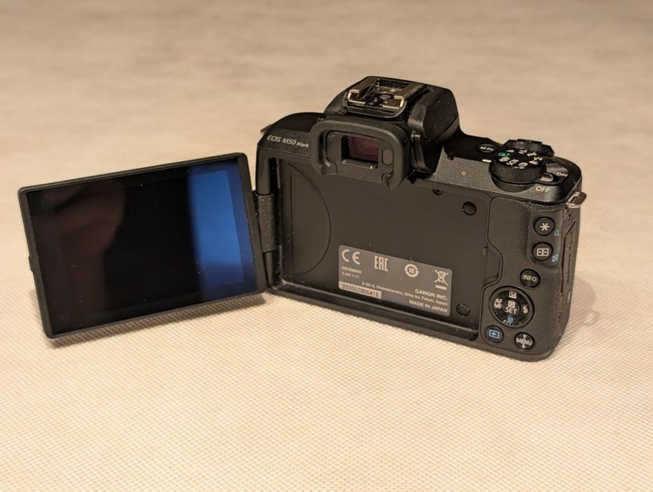 Canon m50 MK2 + adapter+silikonowe etui