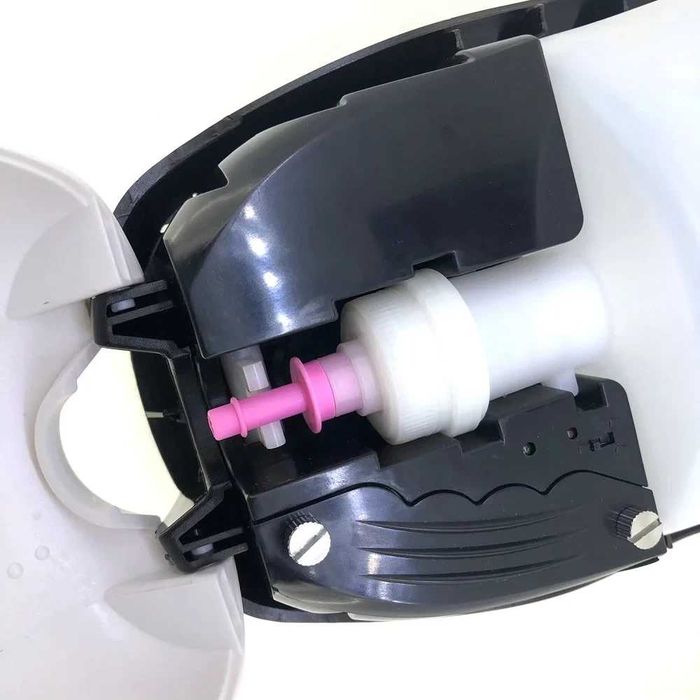 Bezdotykowy automatyczny dozownik