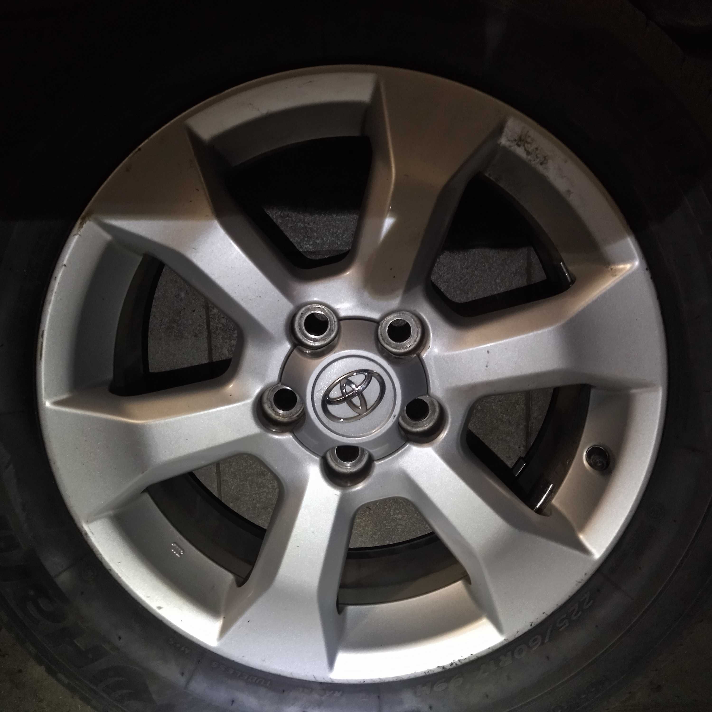 Koła Toyota RAV4 5x114.3 alu 17", ładny stan