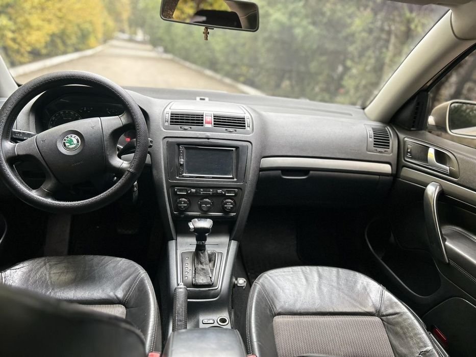 Продам Skoda Octavia A5 автомат