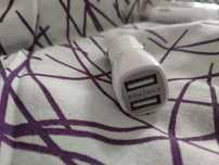 Ładowarka samochodowa USB