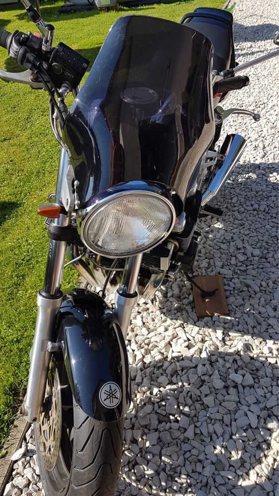 Yamaha XJR 1200 doinwestowana