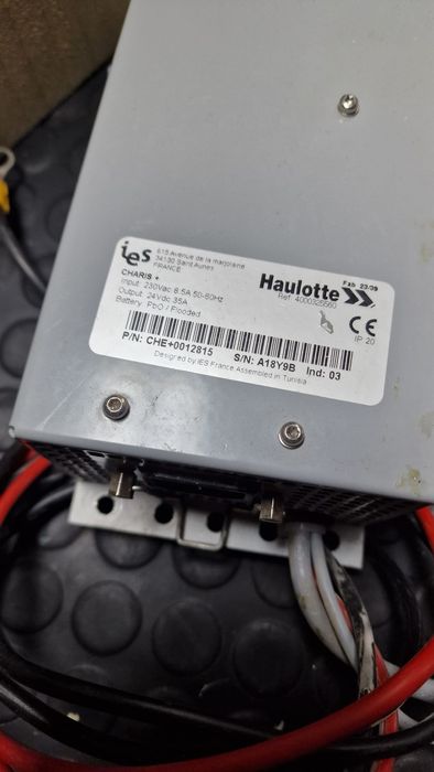 Carregador 24v 35Ah usado