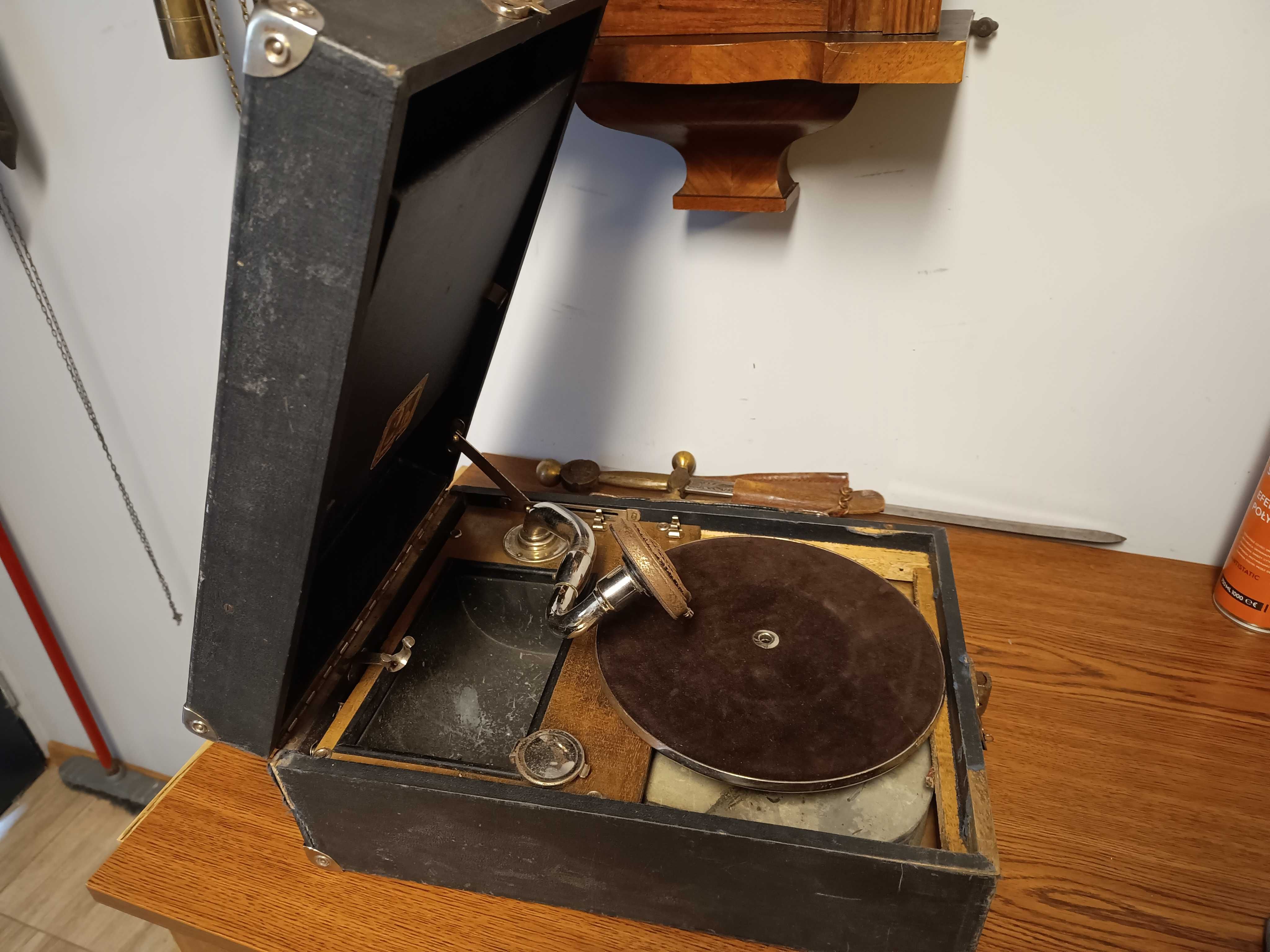 Gramofon na części Solophone