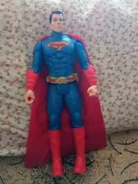 Продам супермена зі світловим та звуковим ефектом.