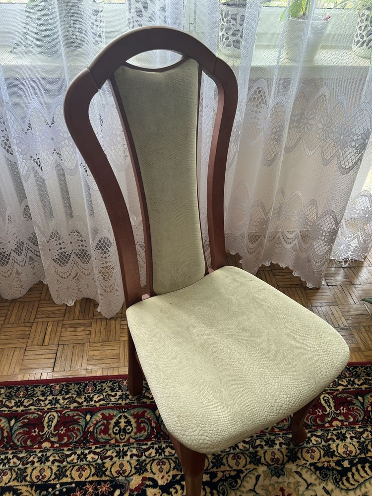 Stół 80x80x75 + 2x krzesła.