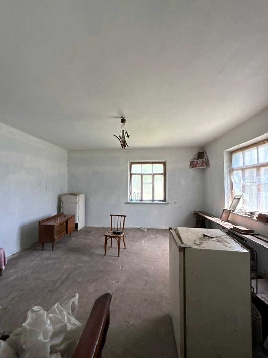 Продаж будинку біля Кременця