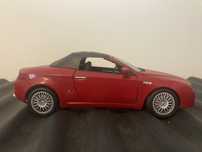 Alfa Romeo convertible 1/18 Norev