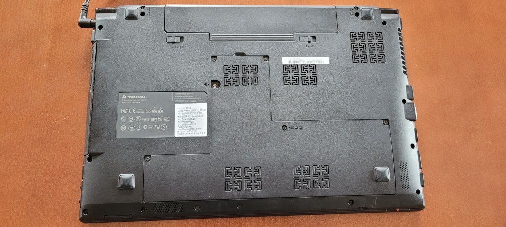 Lenovo B560 SSD 256GB 4GB RAM