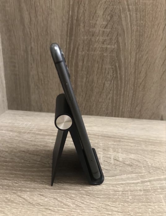 iPhone 11 64gb ,Black neverlock. Операційна система