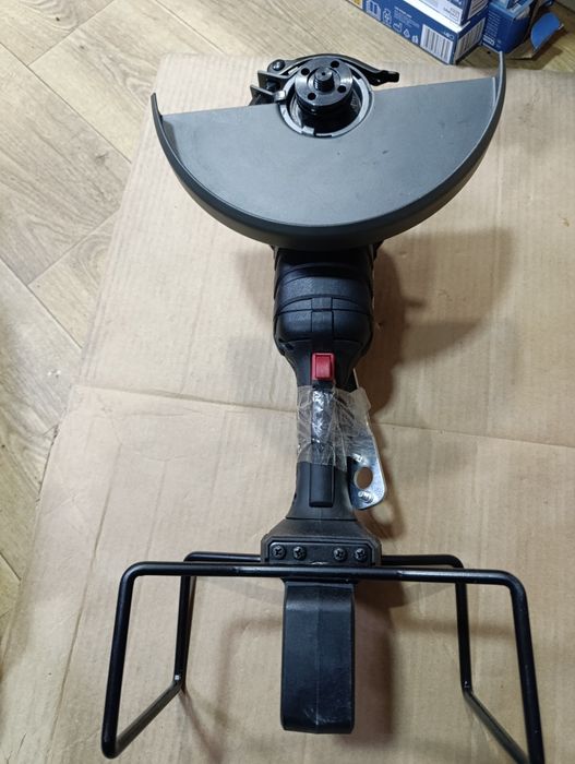 Акумуляторна болгарка Parkside 40 V