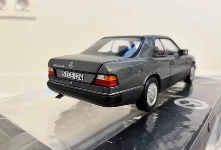 Norev 1/18 mercedes 300ce (novo em caixa)
