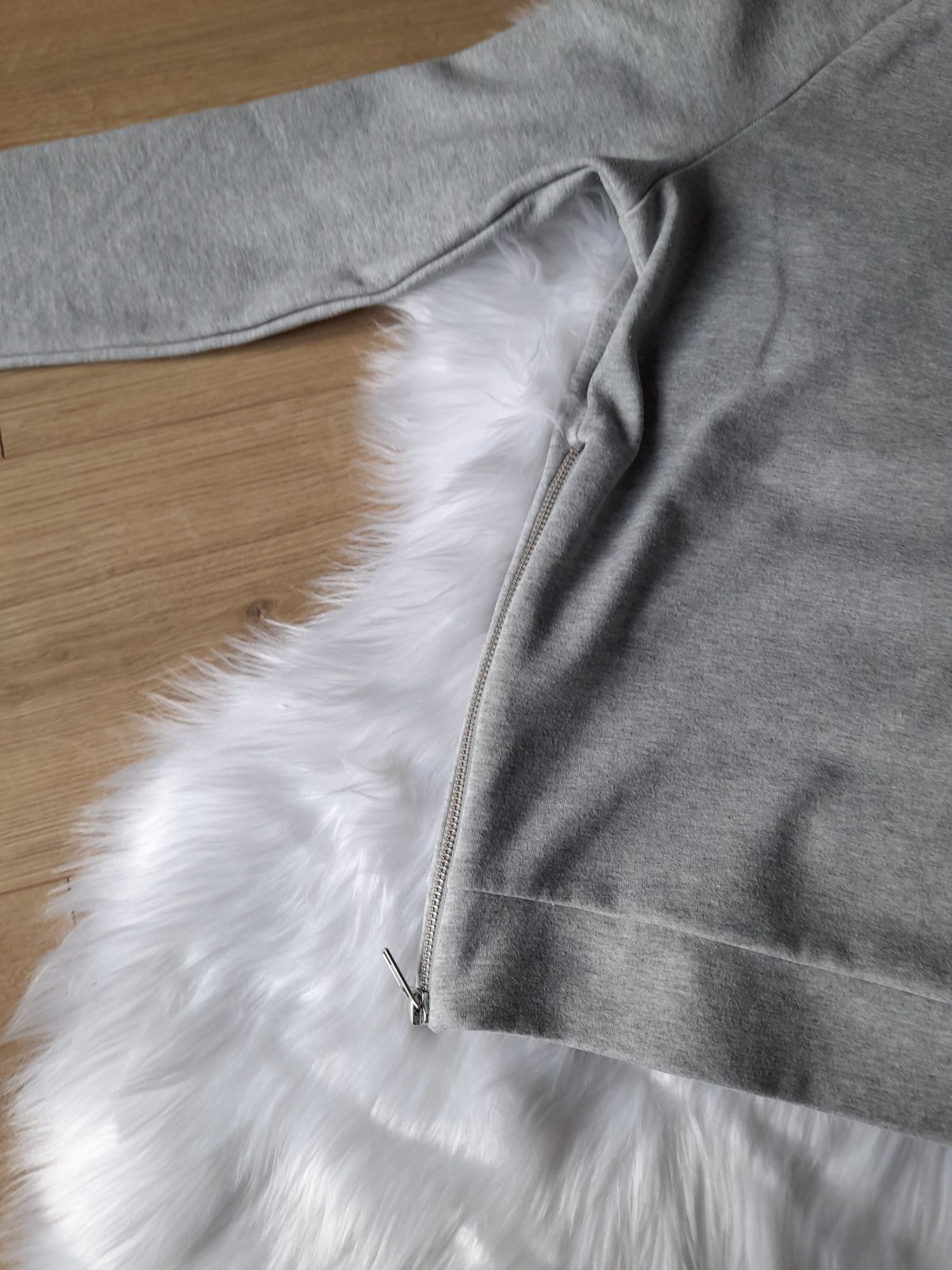 Bluza S Lindex z zamkami