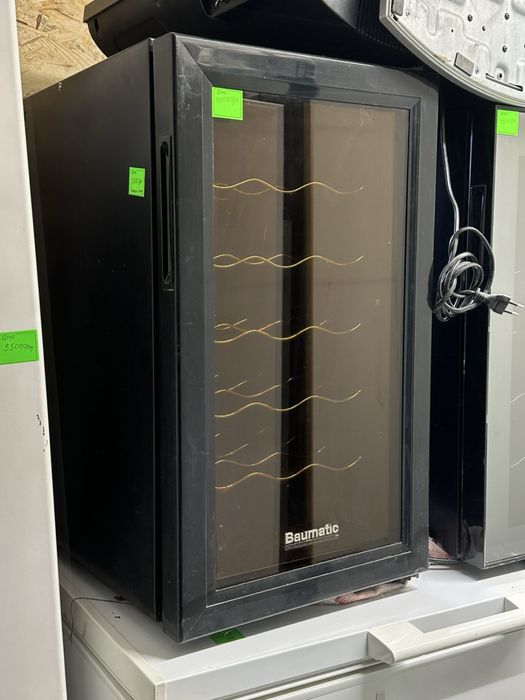 Винний холодильник Baumatic