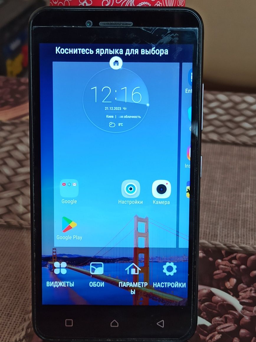 Продам смартфон Lenovo A6020a46