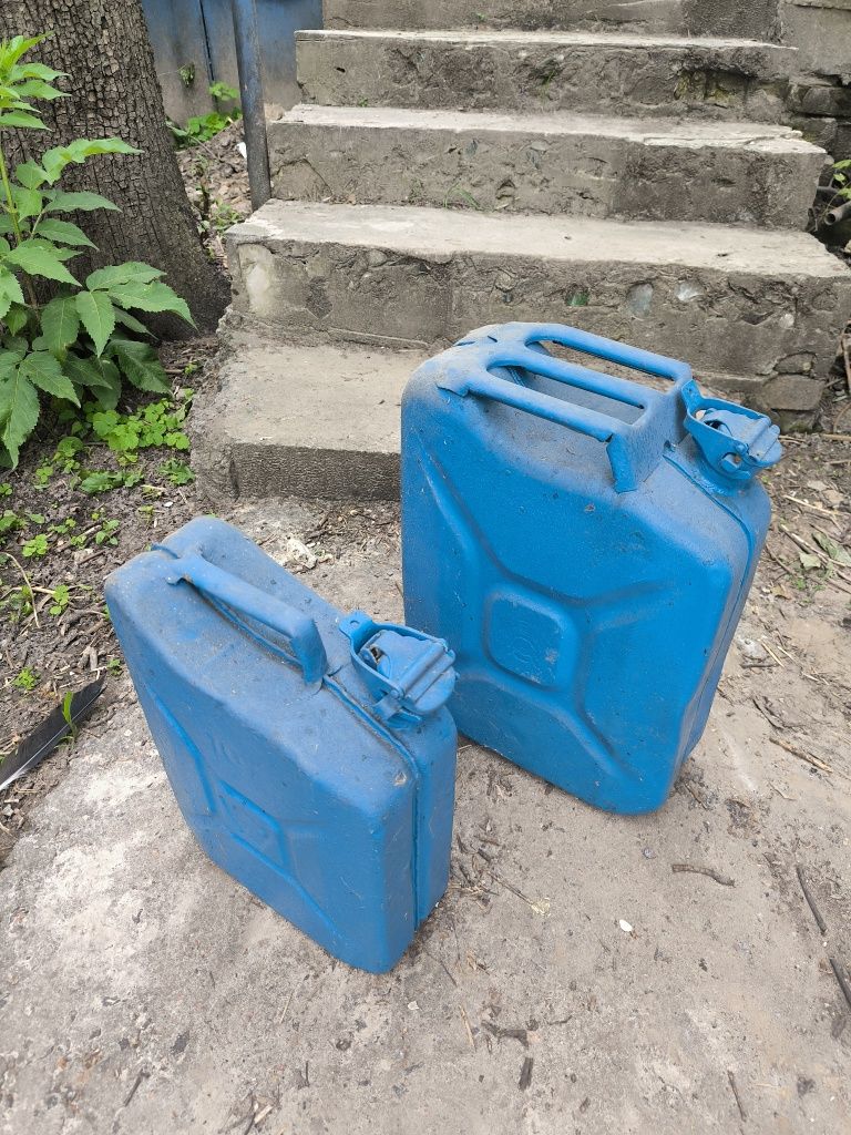 Стальні каністри 20 та 10л для палива, бензину