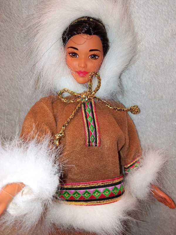 Piękna lalka seria Dolls Of The World Arctic 1997 Mattel