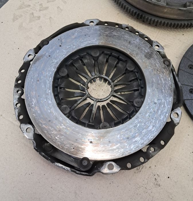 Щеплення сцепление маховик Мерседес 2.2 cdi ОМ 611 646 розборка шрот