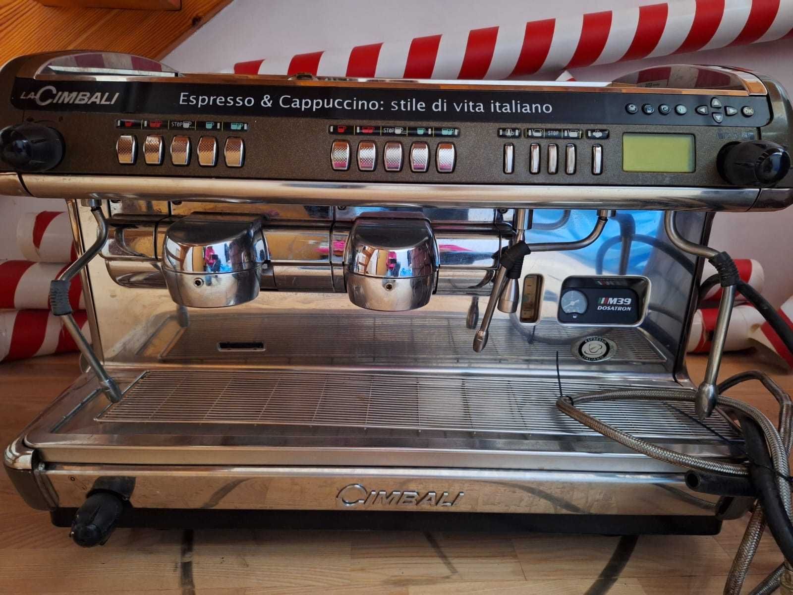 ekspres do kawy firmy La Cimbali M39 Dosatron