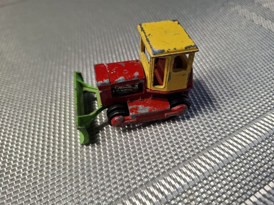 Playart bullddzer model