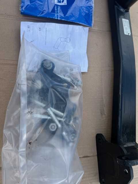 Mitsubishi Outlander hak holowniczy