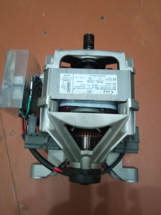 Двигатель стиральной машины Beko /Двигун пральної машини Beko