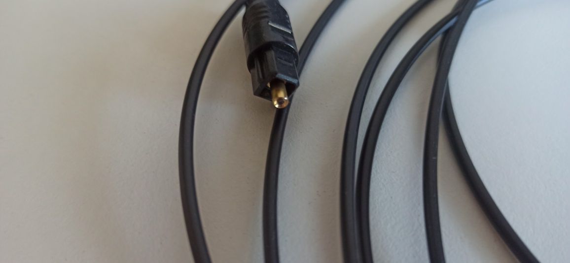 Kabel optyczny toslink
