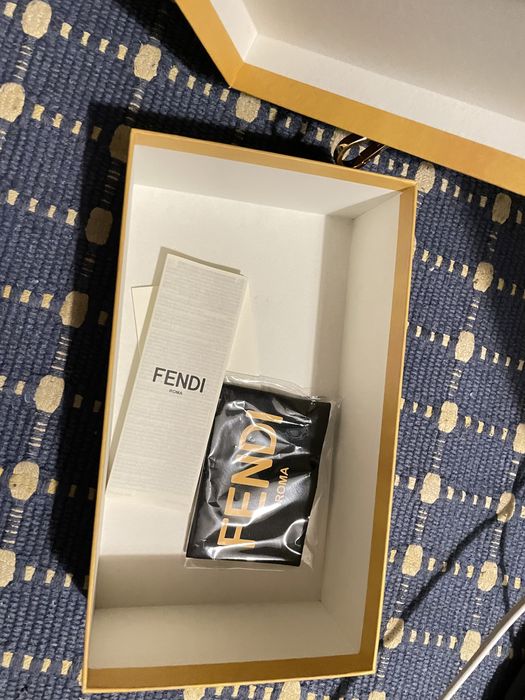 Óculos de sol Fendi